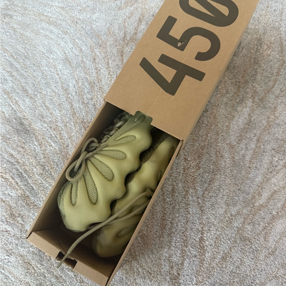 adidas Yeezy 450